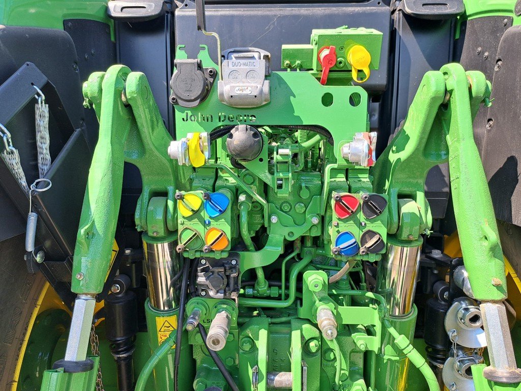 Traktor typu John Deere 6M 185, Vorführmaschine v Oetwil am See (Obrázek 5)