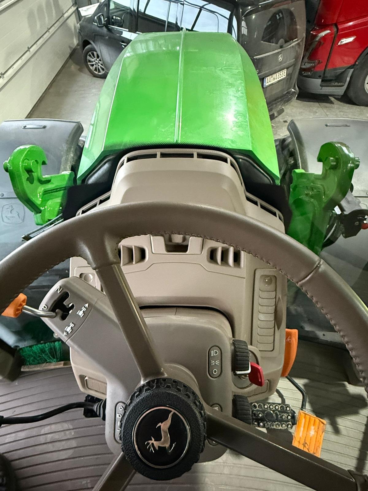 Traktor des Typs John Deere 6M 185, Gebrauchtmaschine in Burglengenfeld (Bild 4)