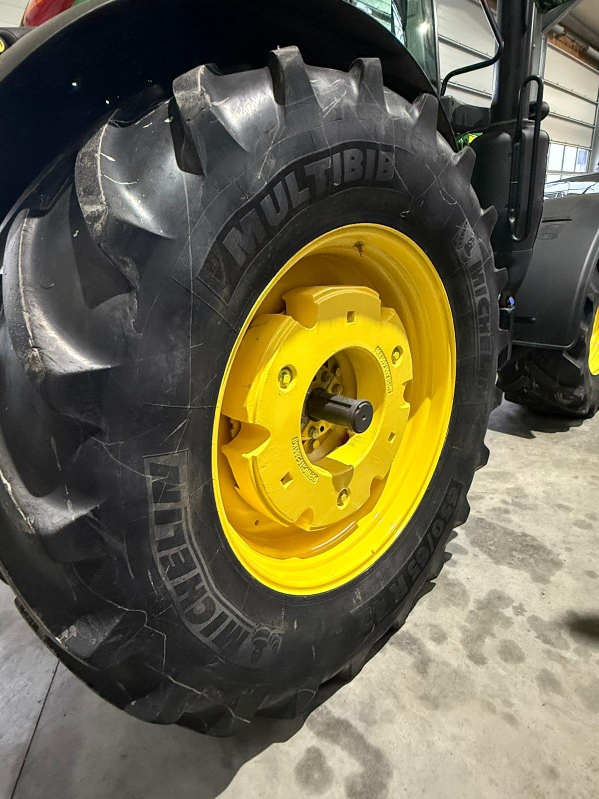 Traktor des Typs John Deere 6M 185, Gebrauchtmaschine in Burglengenfeld (Bild 8)