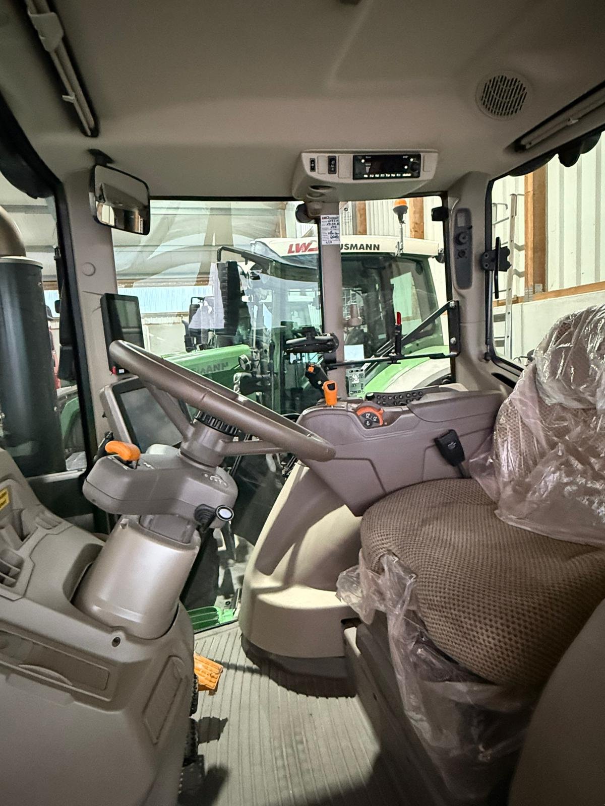 Traktor des Typs John Deere 6M 185, Gebrauchtmaschine in Burglengenfeld (Bild 15)