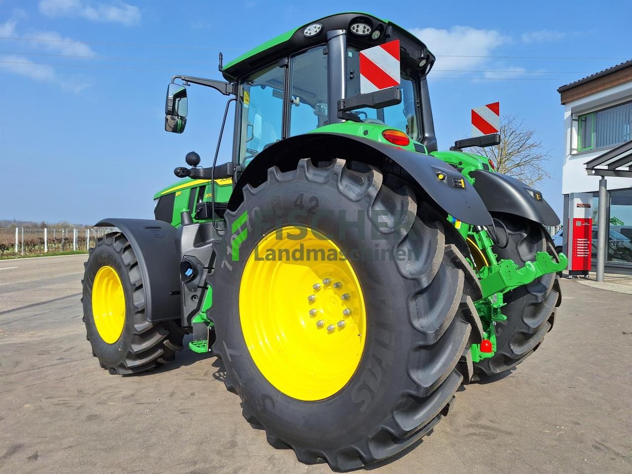 Traktor типа John Deere 6M 200 DEMO, Vorführmaschine в Niederkirchen (Фотография 8)