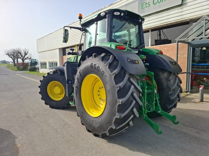 Traktor типа John Deere 6M 200, Gebrauchtmaschine в PITHIVIERS Cedex (Фотография 4)
