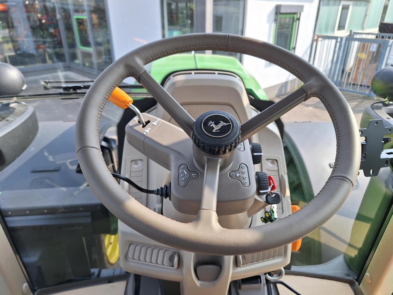 Traktor typu John Deere 6M 200, Neumaschine v Niederkirchen (Obrázok 12)