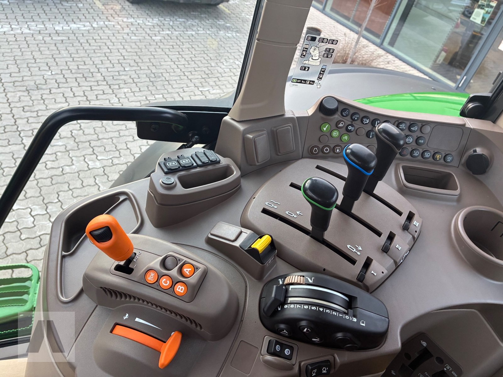 Traktor del tipo John Deere 6M 220, Gebrauchtmaschine en Langweid am Lech (Imagen 7)