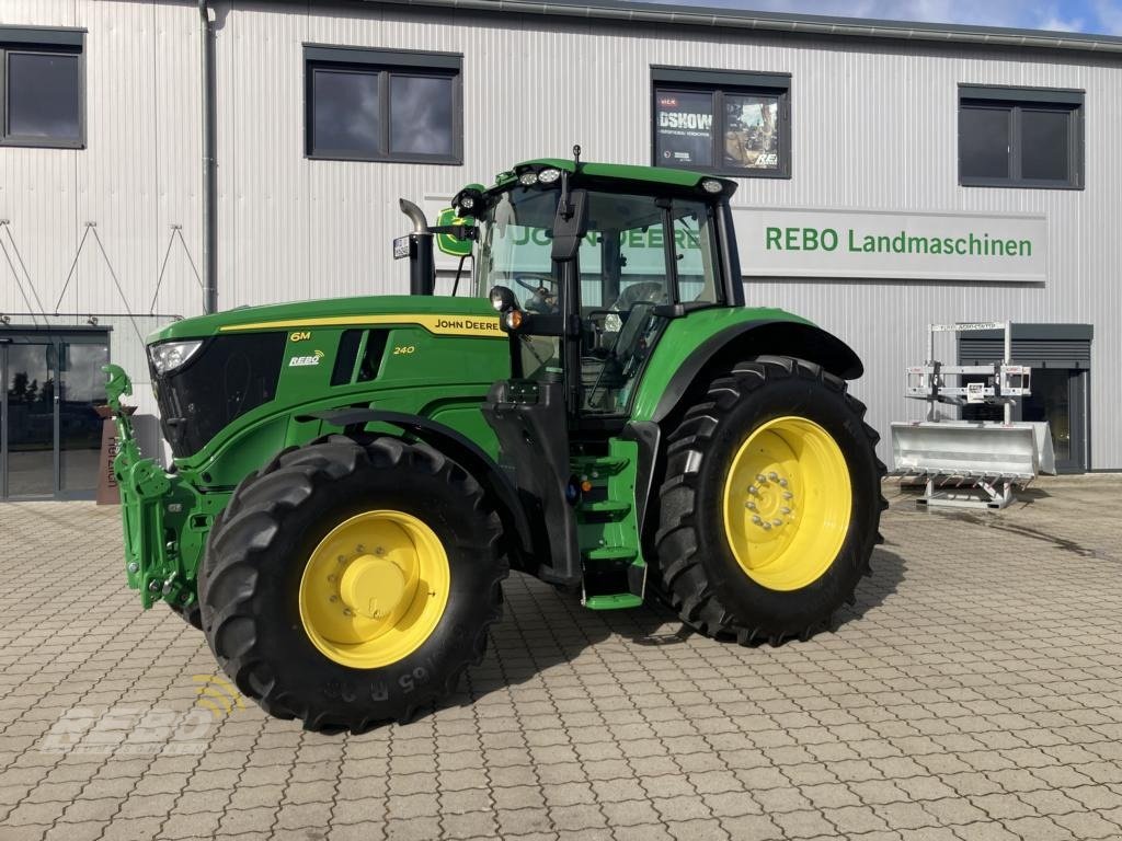Traktor des Typs John Deere 6M 240, Gebrauchtmaschine in Visbek/Rechterfeld (Bild 1)
