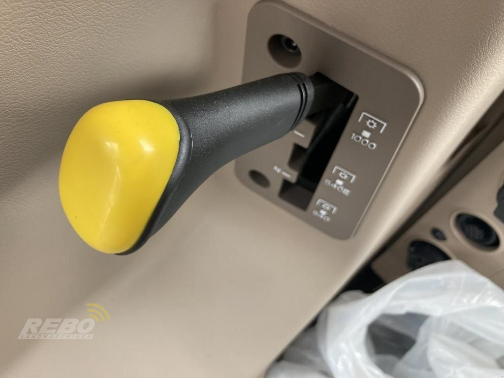 Traktor des Typs John Deere 6M 240, Gebrauchtmaschine in Visbek/Rechterfeld (Bild 20)