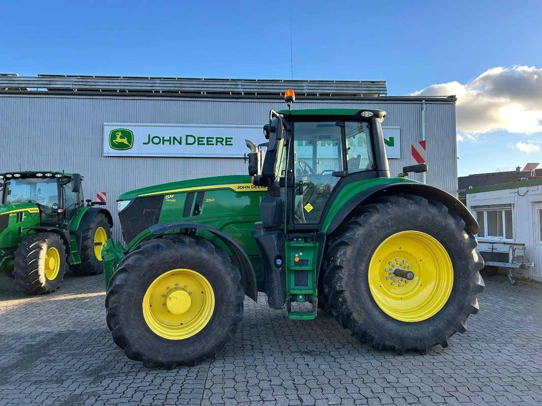 Traktor des Typs John Deere 6M 250 **MIETRÜCKLÄUFER**, Neumaschine in Sittensen (Bild 5)