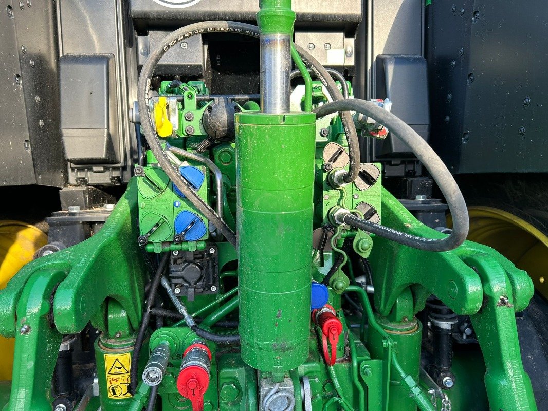 Traktor des Typs John Deere 6M 250 **MIETRÜCKLÄUFER**, Neumaschine in Sittensen (Bild 19)