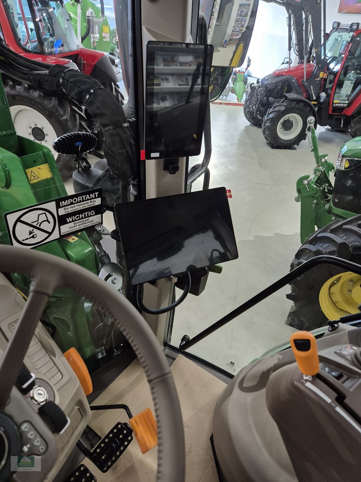 Traktor typu John Deere 6M 95, Neumaschine v Klagenfurt (Obrázek 10)