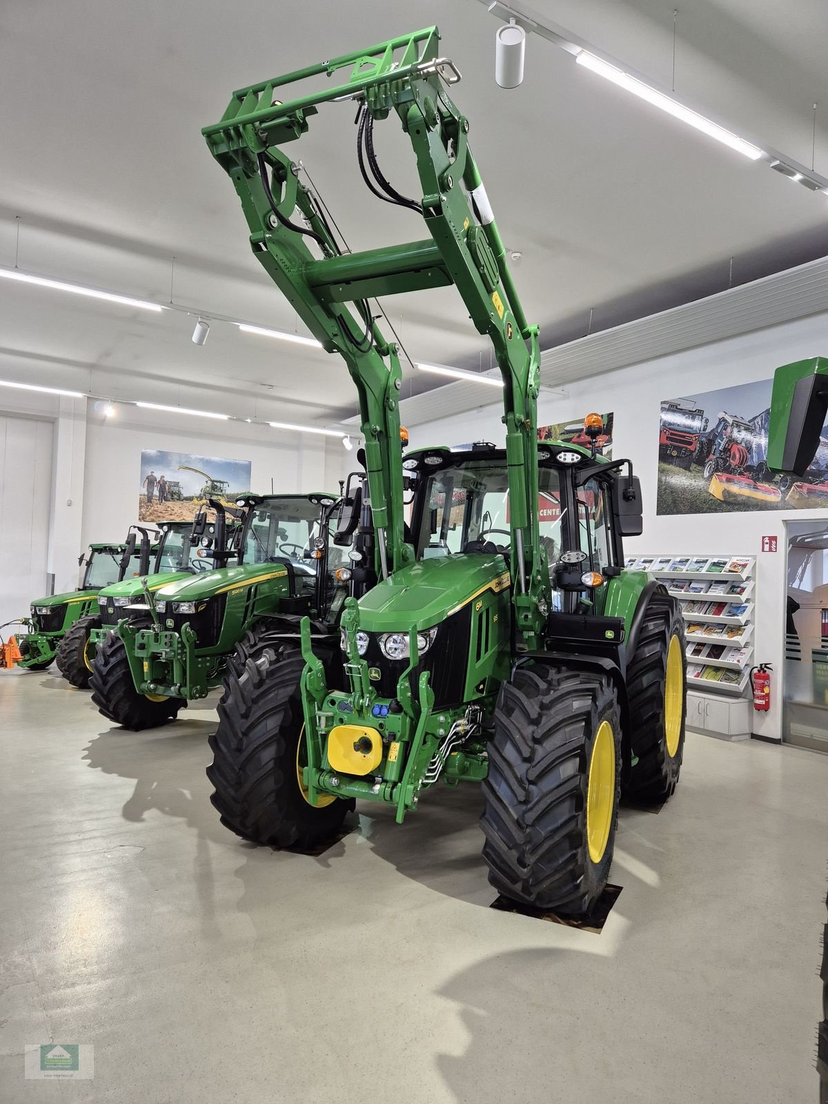 Traktor typu John Deere 6M 95, Neumaschine v Klagenfurt (Obrázek 11)