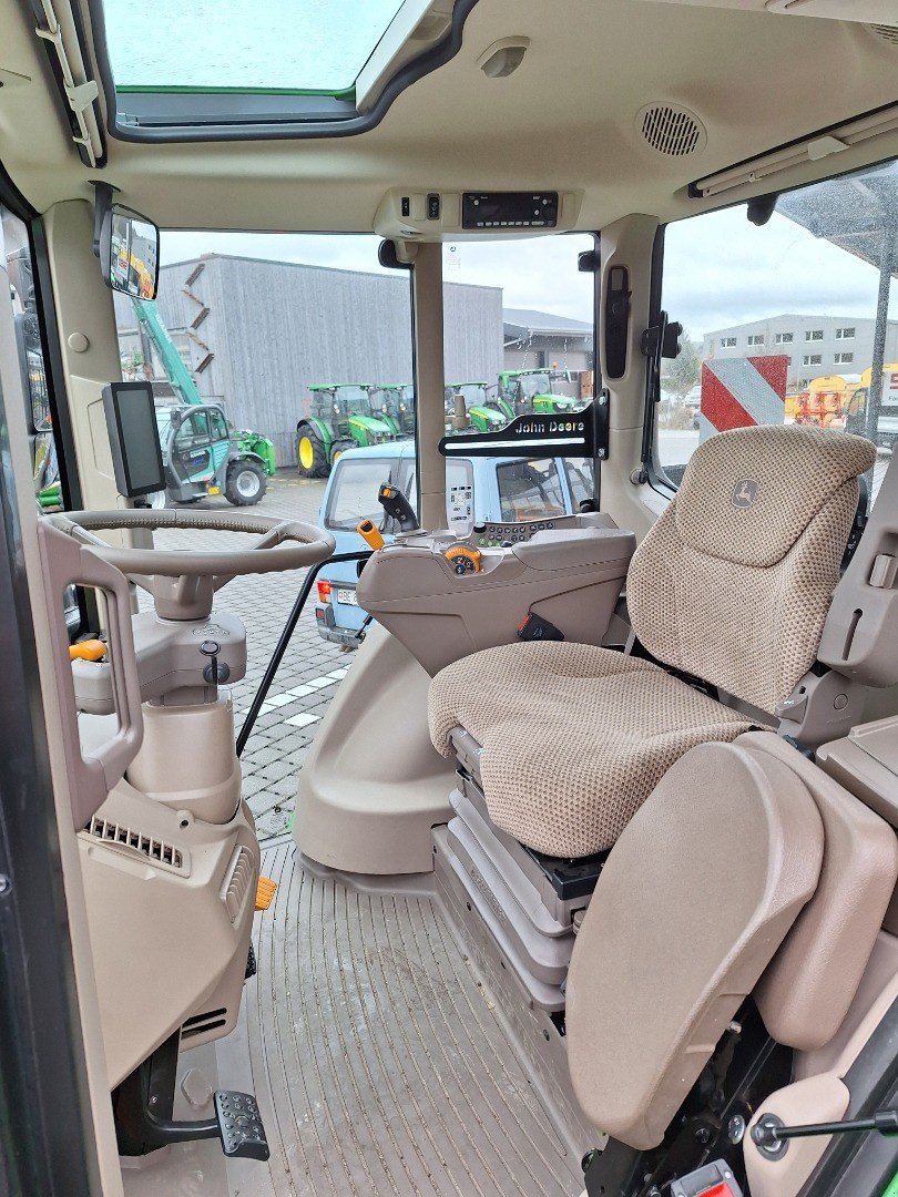 Traktor typu John Deere 6M125, Ausstellungsmaschine w Ersingen (Zdjęcie 9)