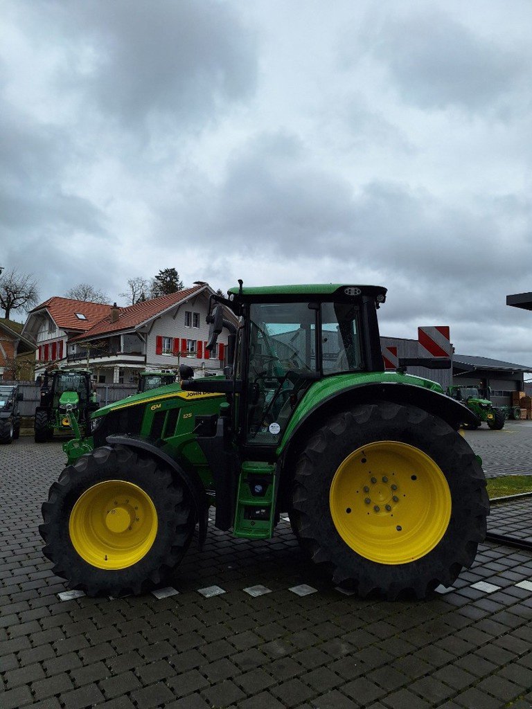Traktor typu John Deere 6M125, Ausstellungsmaschine w Ersingen (Zdjęcie 3)