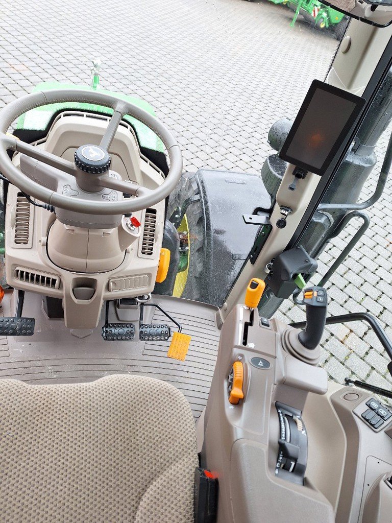 Traktor typu John Deere 6M125, Ausstellungsmaschine w Ersingen (Zdjęcie 10)