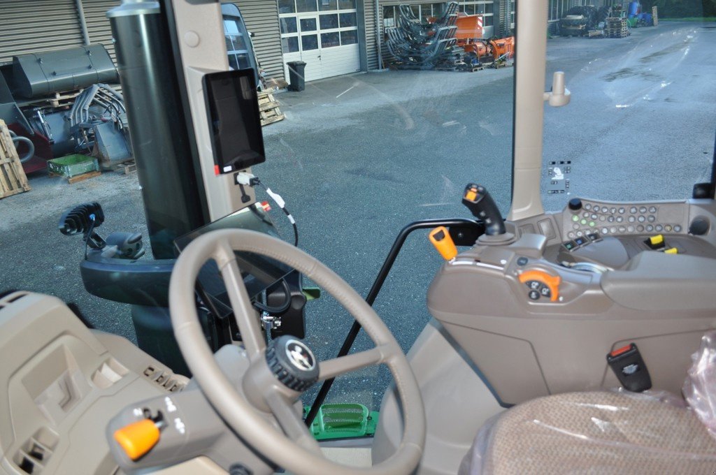 Traktor del tipo John Deere 6M150, Neumaschine In Grolley (Immagine 4)