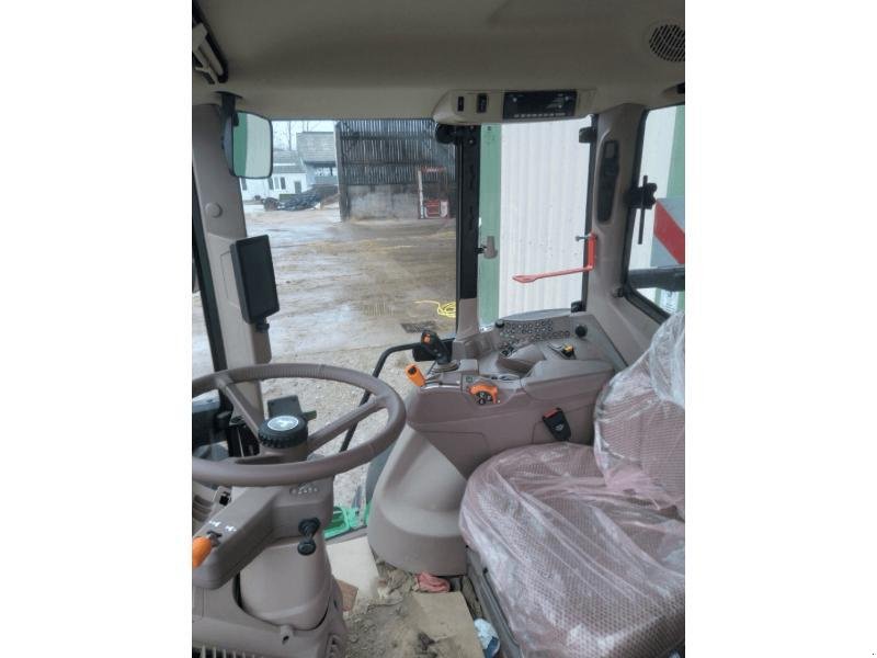 Traktor от тип John Deere 6M155, Gebrauchtmaschine в Richebourg (Снимка 9)