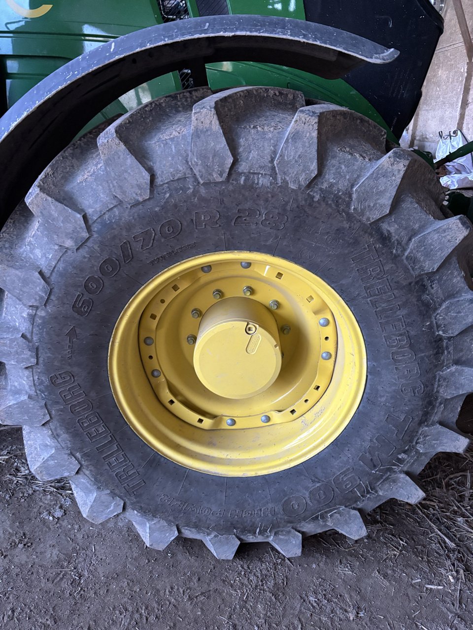 Traktor от тип John Deere 6M240, Gebrauchtmaschine в VERT TOULON (Снимка 7)