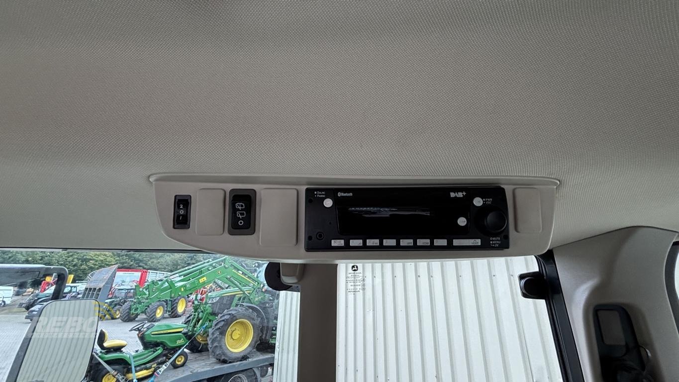 Traktor of the type John Deere 6M240, Gebrauchtmaschine in Aurich (Picture 31)