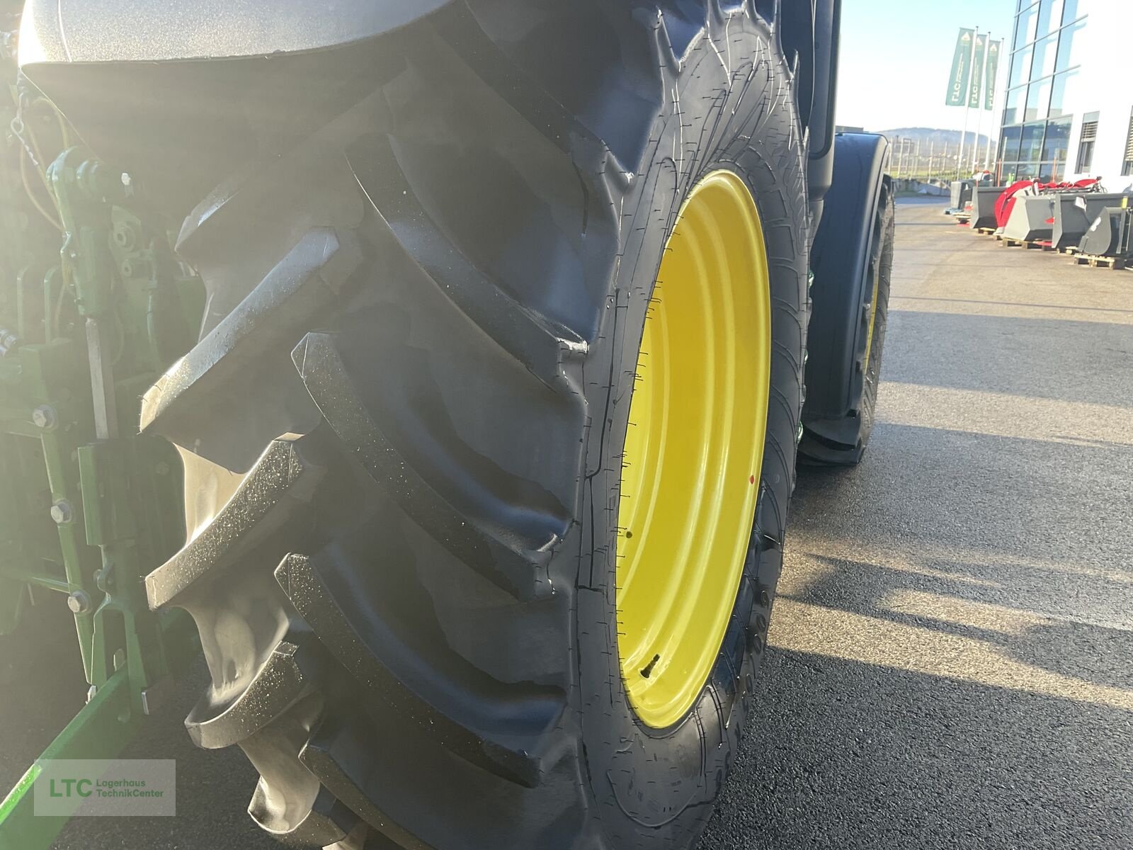 Traktor typu John Deere 6R 110, Vorführmaschine v Redlham (Obrázek 17)