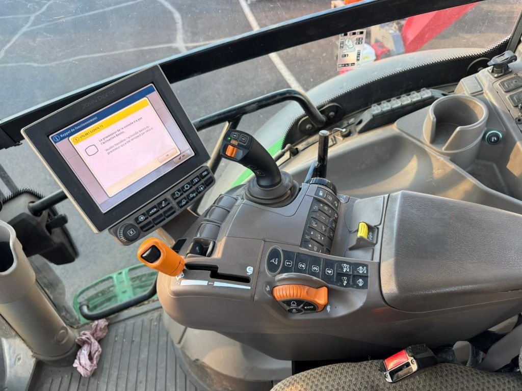 Traktor des Typs John Deere 6R 120 AUTOPOWER, Gebrauchtmaschine in YTRAC (Bild 8)