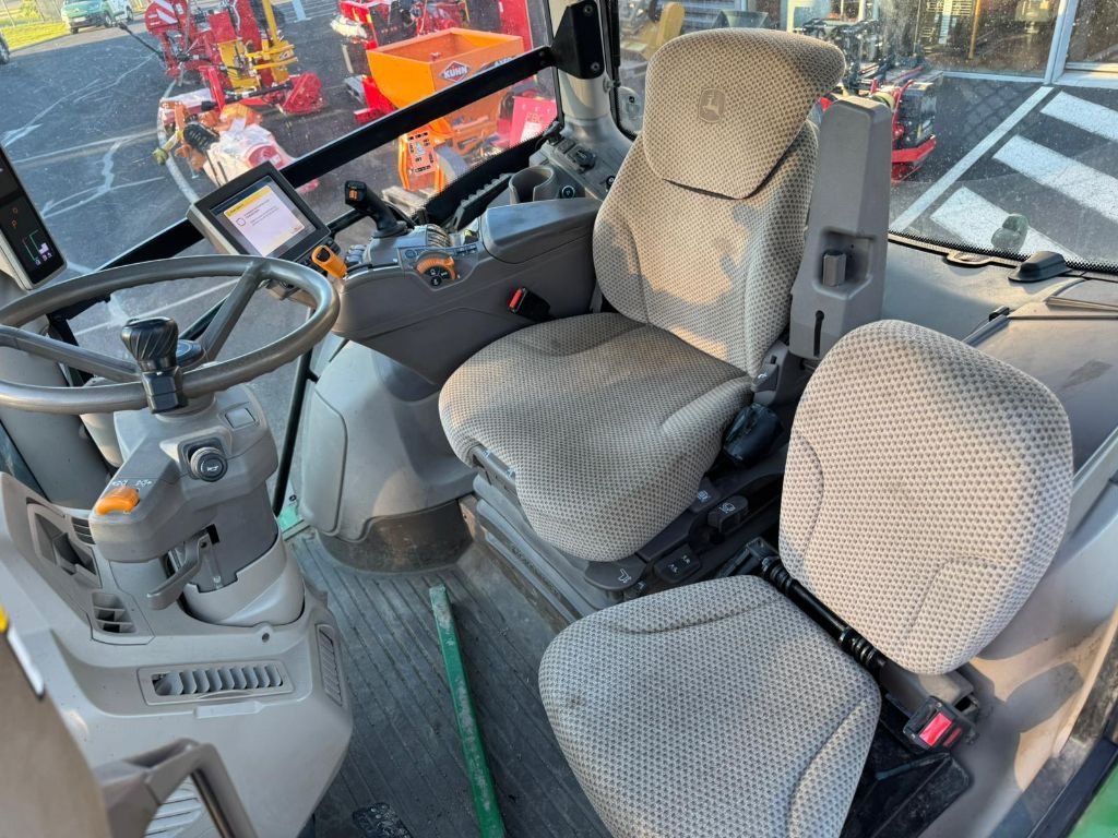 Traktor des Typs John Deere 6R 120 AUTOPOWER, Gebrauchtmaschine in YTRAC (Bild 7)