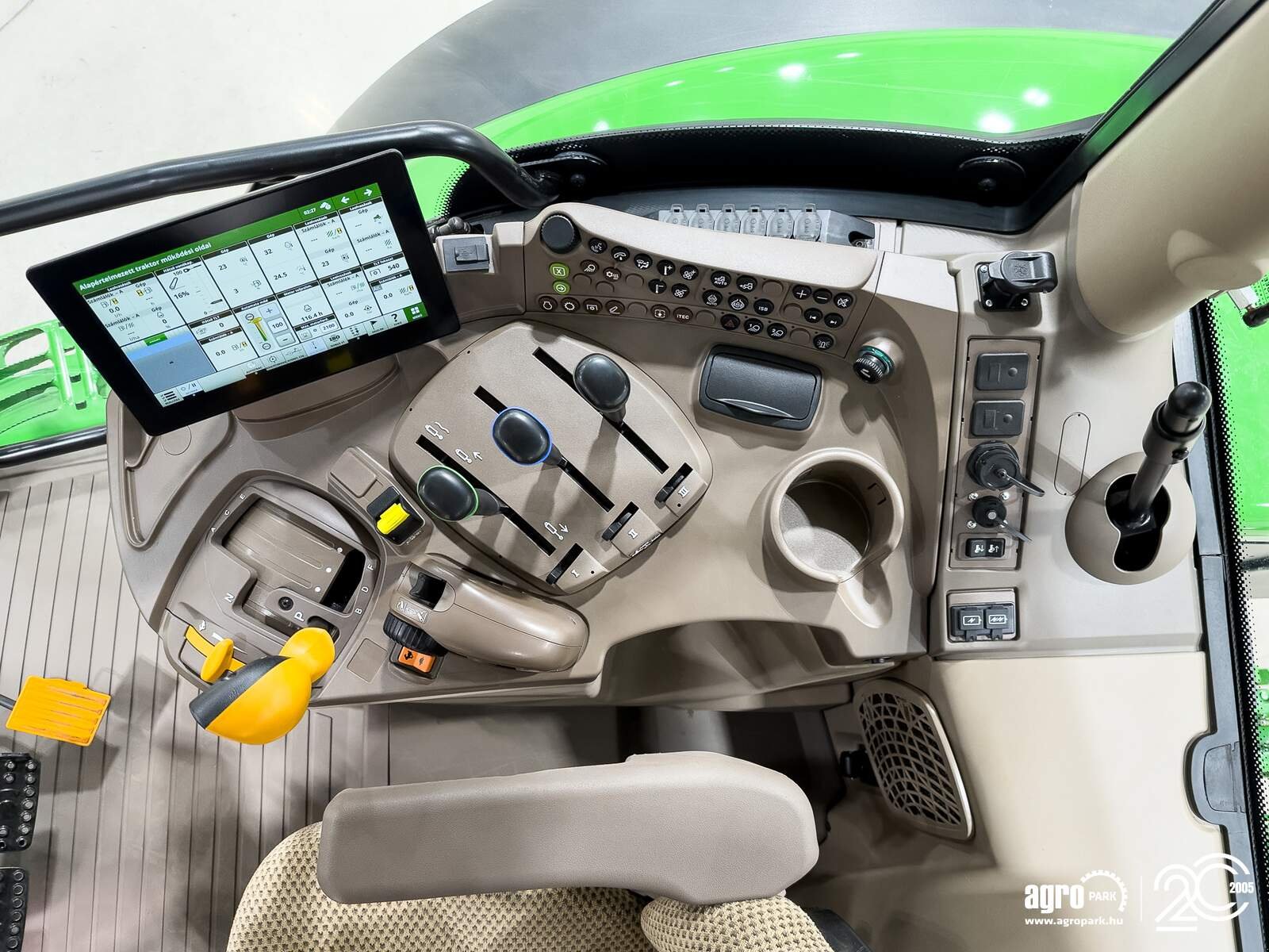 Traktor a típus John Deere 6R 120, Gebrauchtmaschine ekkor: Csengele (Kép 9)