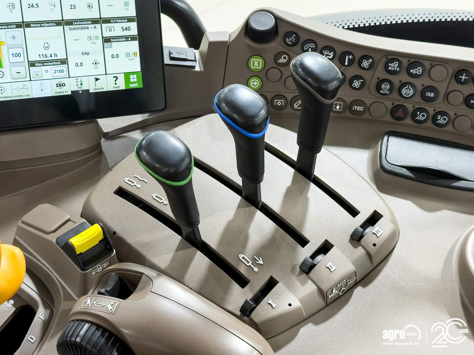 Traktor a típus John Deere 6R 120, Gebrauchtmaschine ekkor: Csengele (Kép 16)