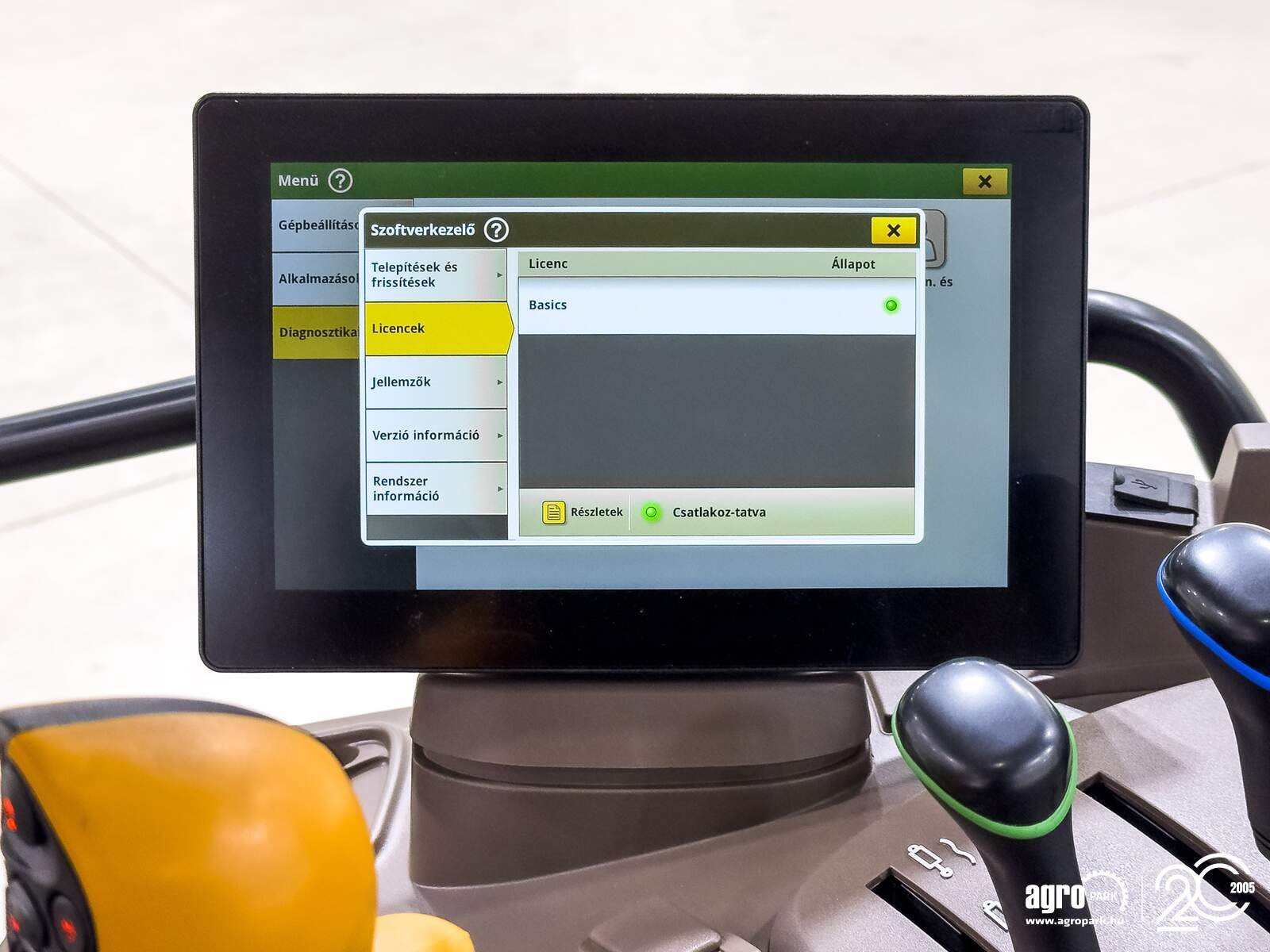 Traktor типа John Deere 6R 120, Gebrauchtmaschine в Csengele (Фотография 22)