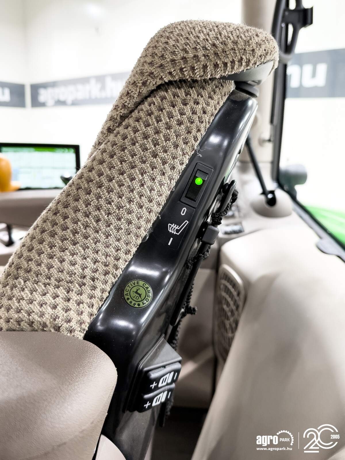 Traktor типа John Deere 6R 120, Gebrauchtmaschine в Csengele (Фотография 28)