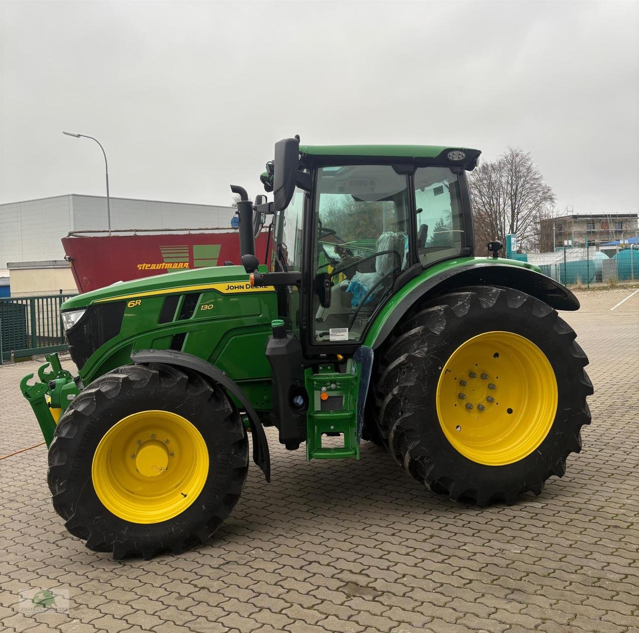 Traktor типа John Deere 6R 130 - Command PRO, Neumaschine в Münchberg (Фотография 1)