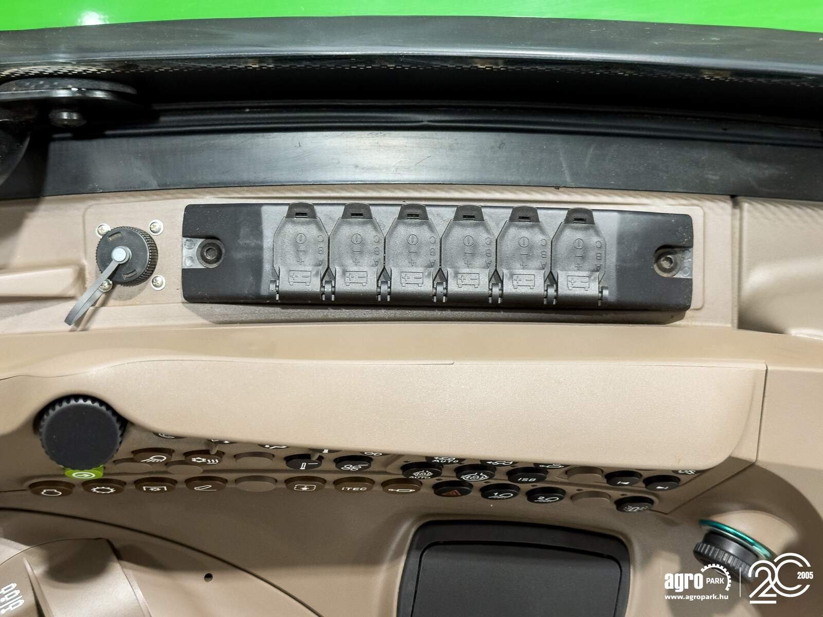 Traktor typu John Deere 6R 130, Gebrauchtmaschine v Csengele (Obrázek 19)