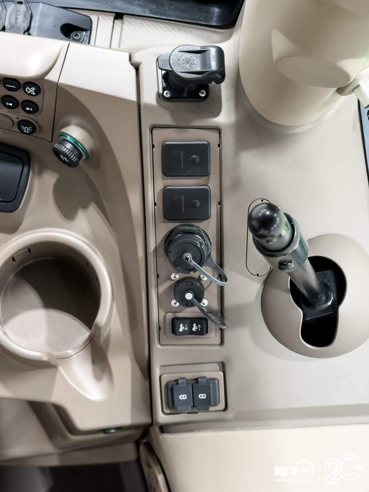 Traktor del tipo John Deere 6R 130, Gebrauchtmaschine In Csengele (Immagine 20)