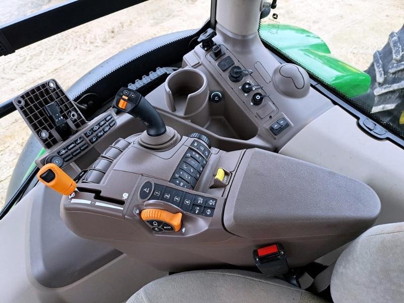 Traktor of the type John Deere 6R 130, Gebrauchtmaschine in SAINT-GERMAIN DU PUY (Picture 7)