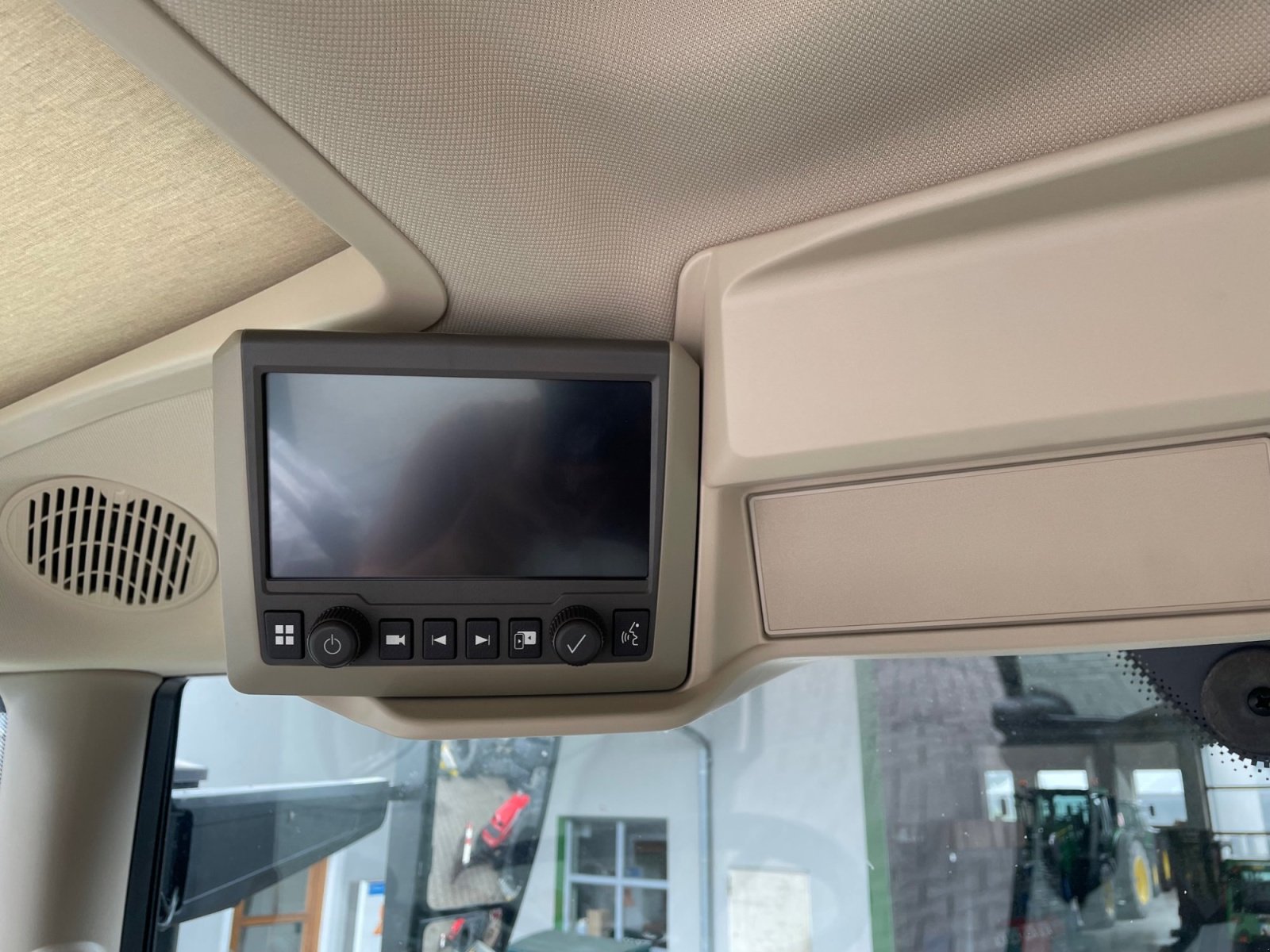 Traktor от тип John Deere 6R 130, Gebrauchtmaschine в Burglengenfeld (Снимка 7)