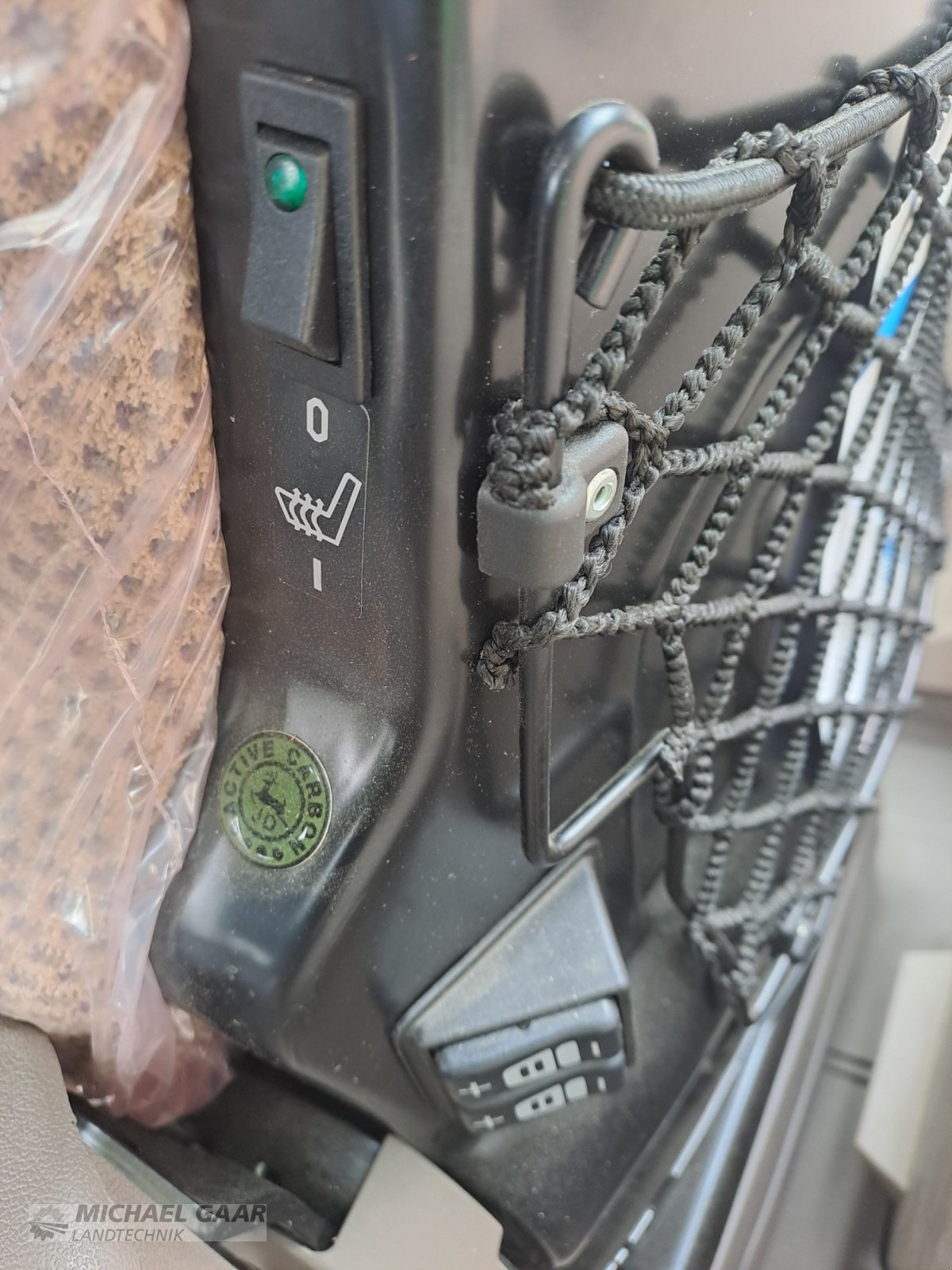 Traktor типа John Deere 6R 130, Gebrauchtmaschine в Höhenkirchen-Siegertsbrunn (Фотография 4)