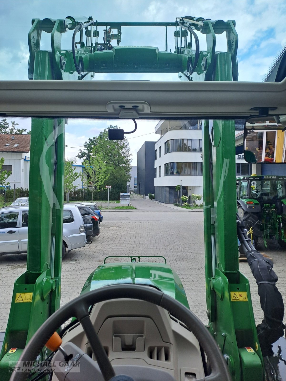Traktor типа John Deere 6R 130, Gebrauchtmaschine в Höhenkirchen-Siegertsbrunn (Фотография 5)