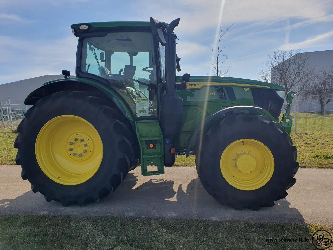 Traktor of the type John Deere 6R 145, Neumaschine in Aspach (Picture 7)
