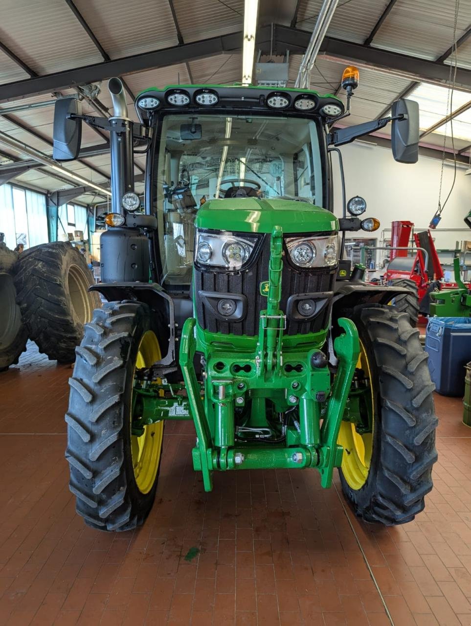 Traktor of the type John Deere 6R 150 *AKTION*, Neumaschine in Niederkirchen (Picture 4)