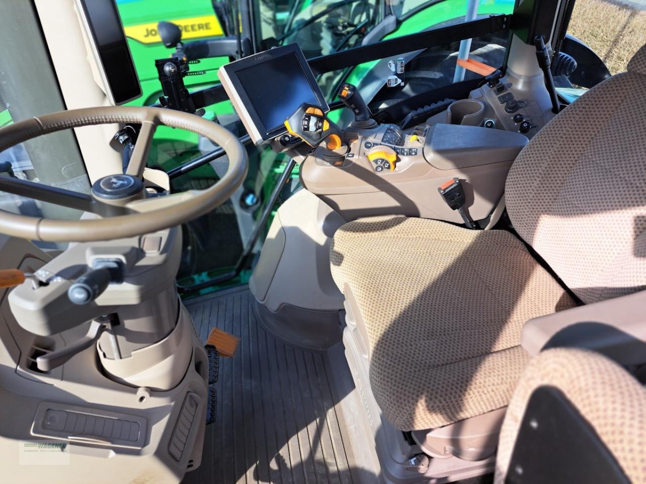 Traktor des Typs John Deere 6R 150  AP50, Neumaschine in Bad Wildungen - Wega (Bild 3)