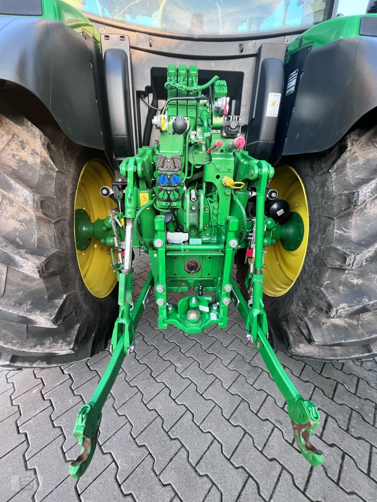 Traktor des Typs John Deere 6R 150 Garativerlängerung 1500 H, Neumaschine in Gross-Bieberau (Bild 4)