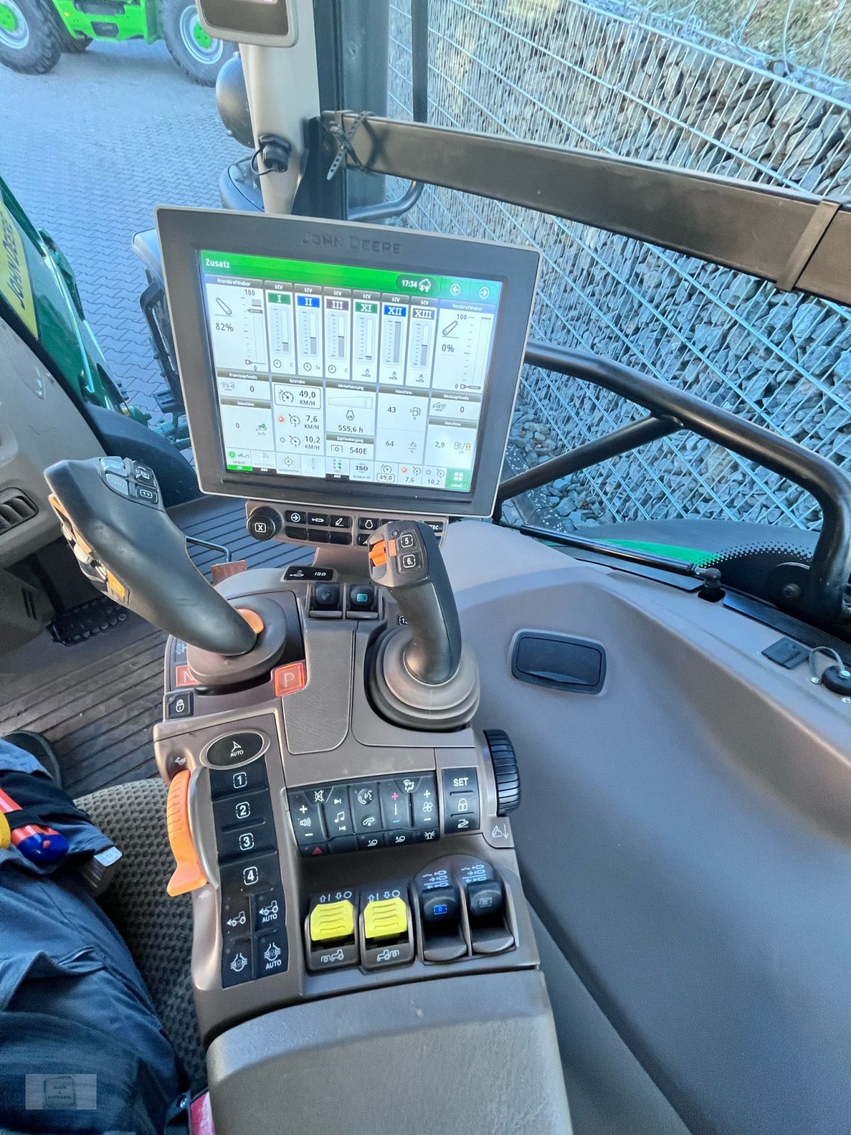 Traktor des Typs John Deere 6R 150 Garativerlängerung 1500 H, Neumaschine in Gross-Bieberau (Bild 7)