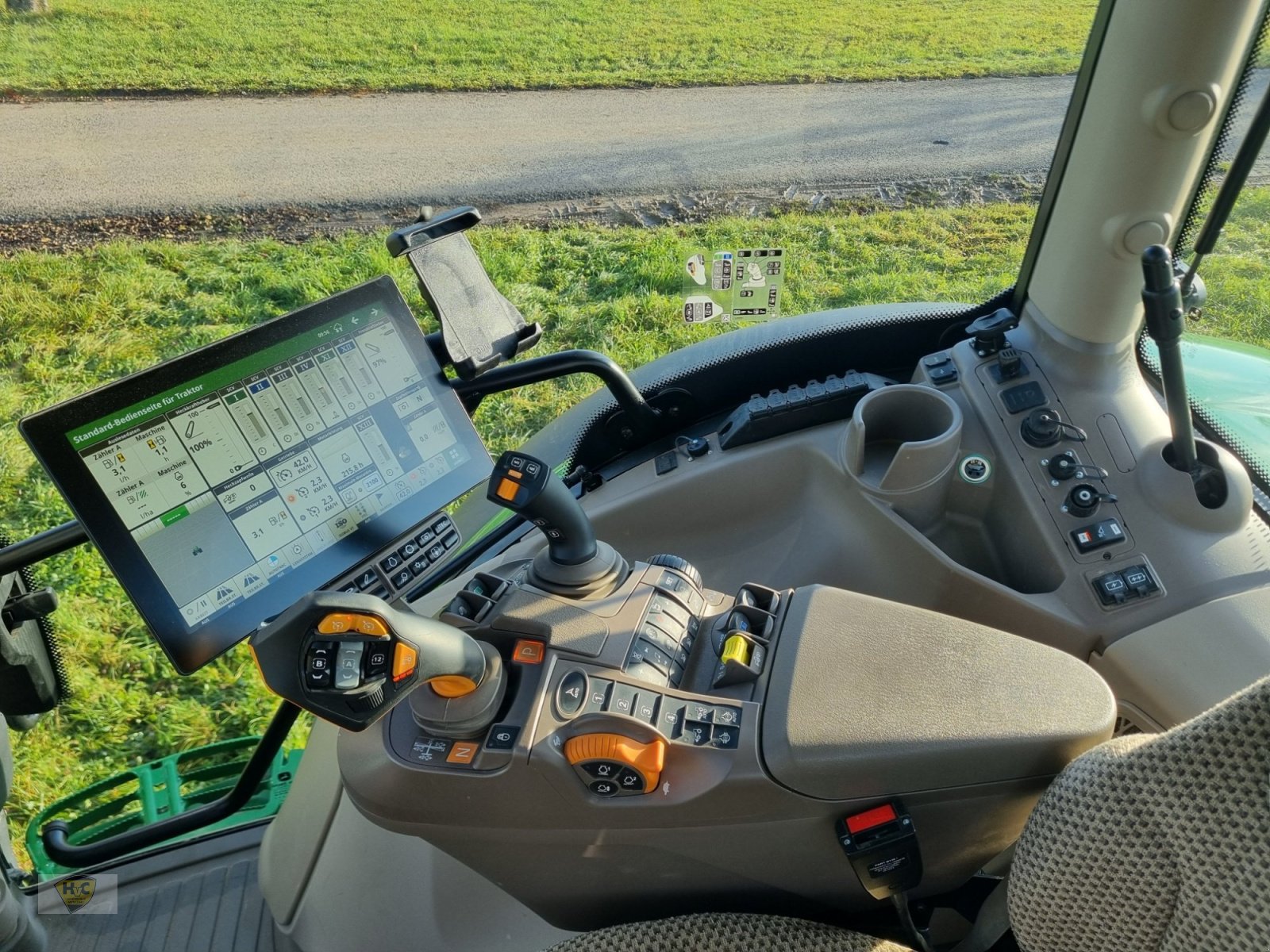 Traktor van het type John Deere 6R 150 Pro AutoTrac Frontlader b34, Gebrauchtmaschine in Willanzheim (Foto 17)