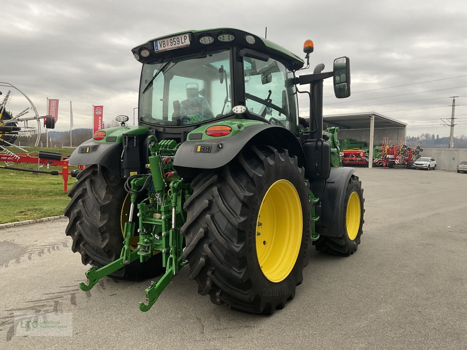 Traktor des Typs John Deere 6R 150, Vorführmaschine in Redlham (Bild 3)