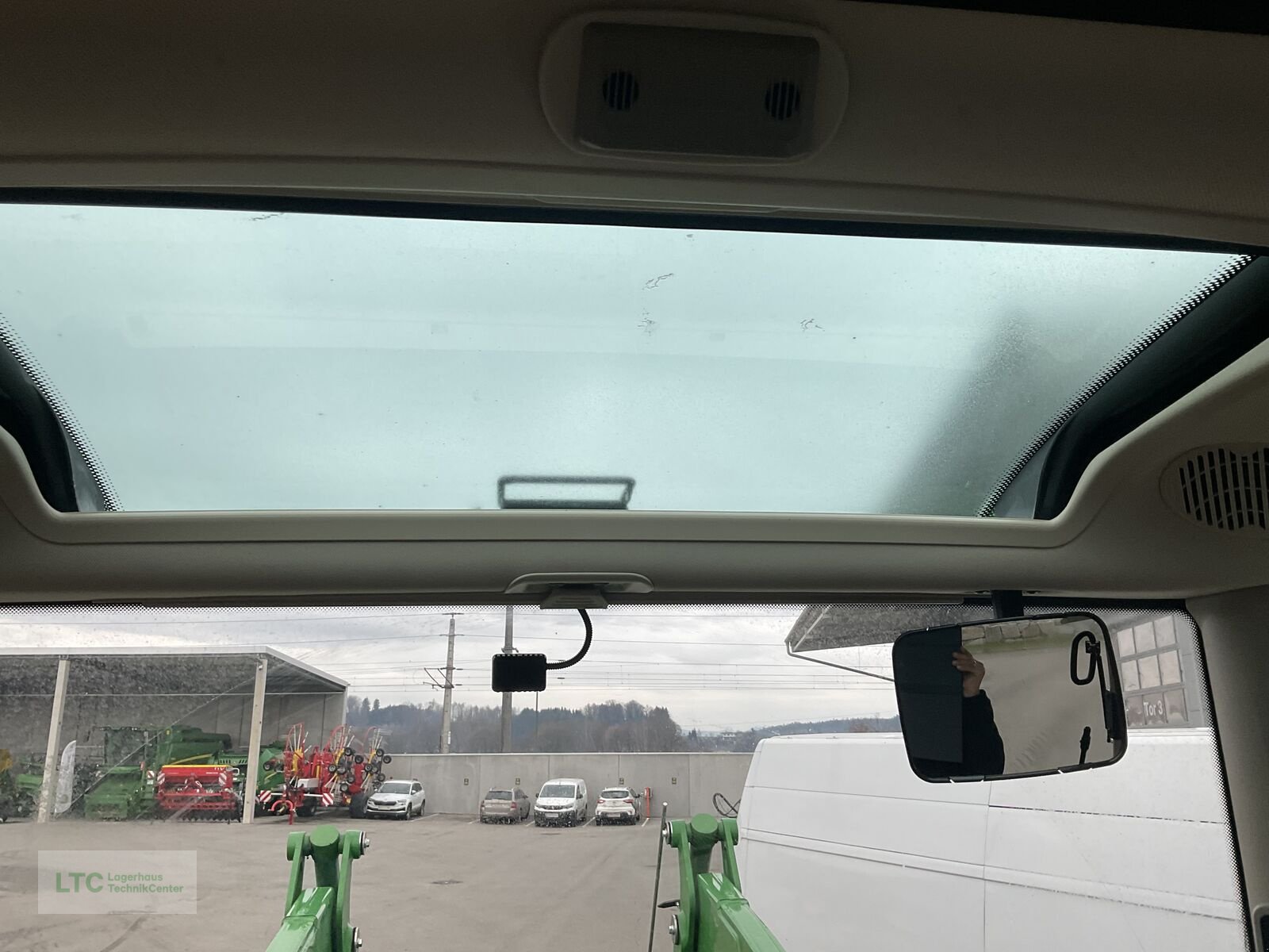 Traktor des Typs John Deere 6R 150, Vorführmaschine in Redlham (Bild 24)