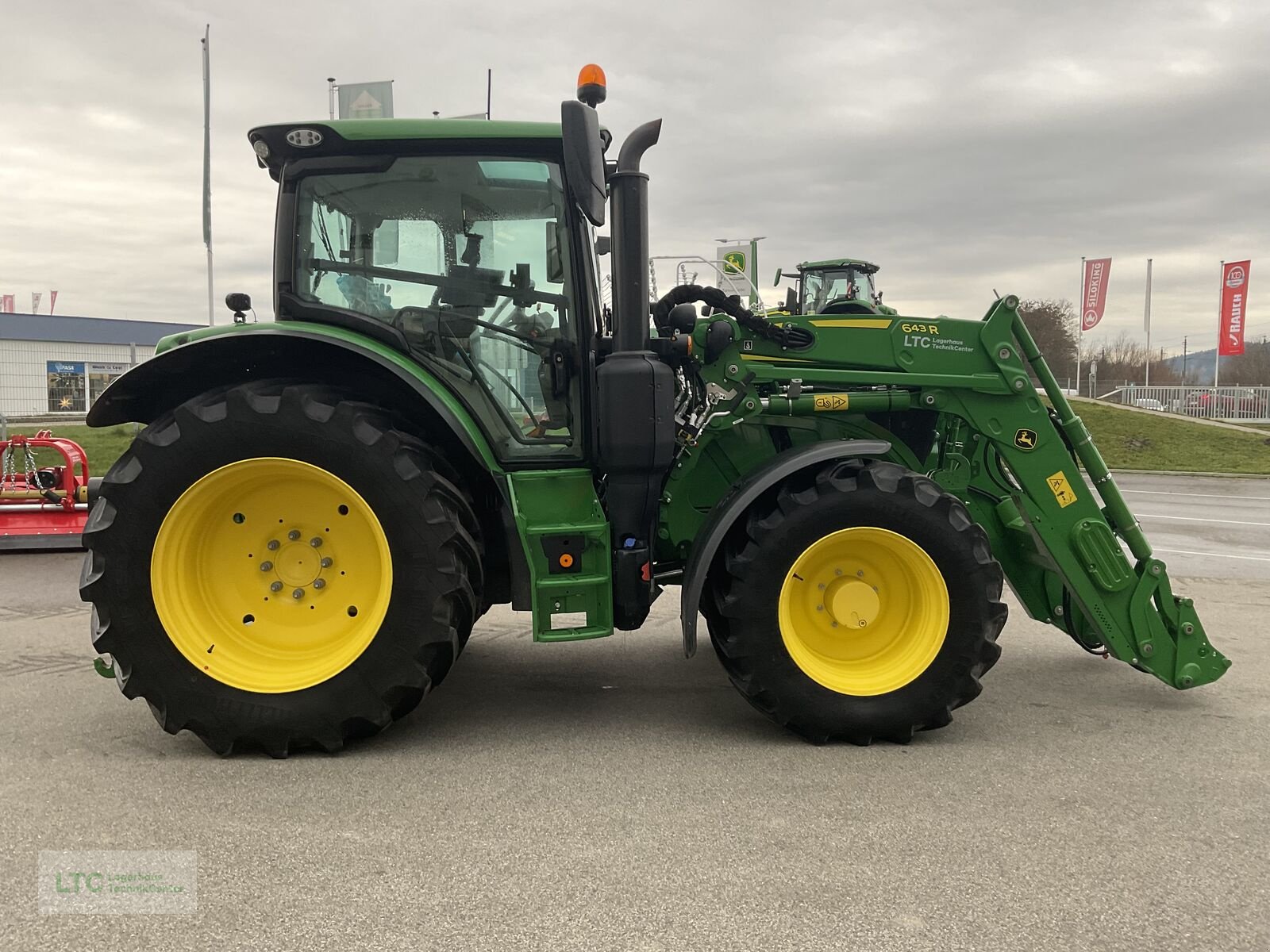 Traktor des Typs John Deere 6R 150, Vorführmaschine in Redlham (Bild 8)