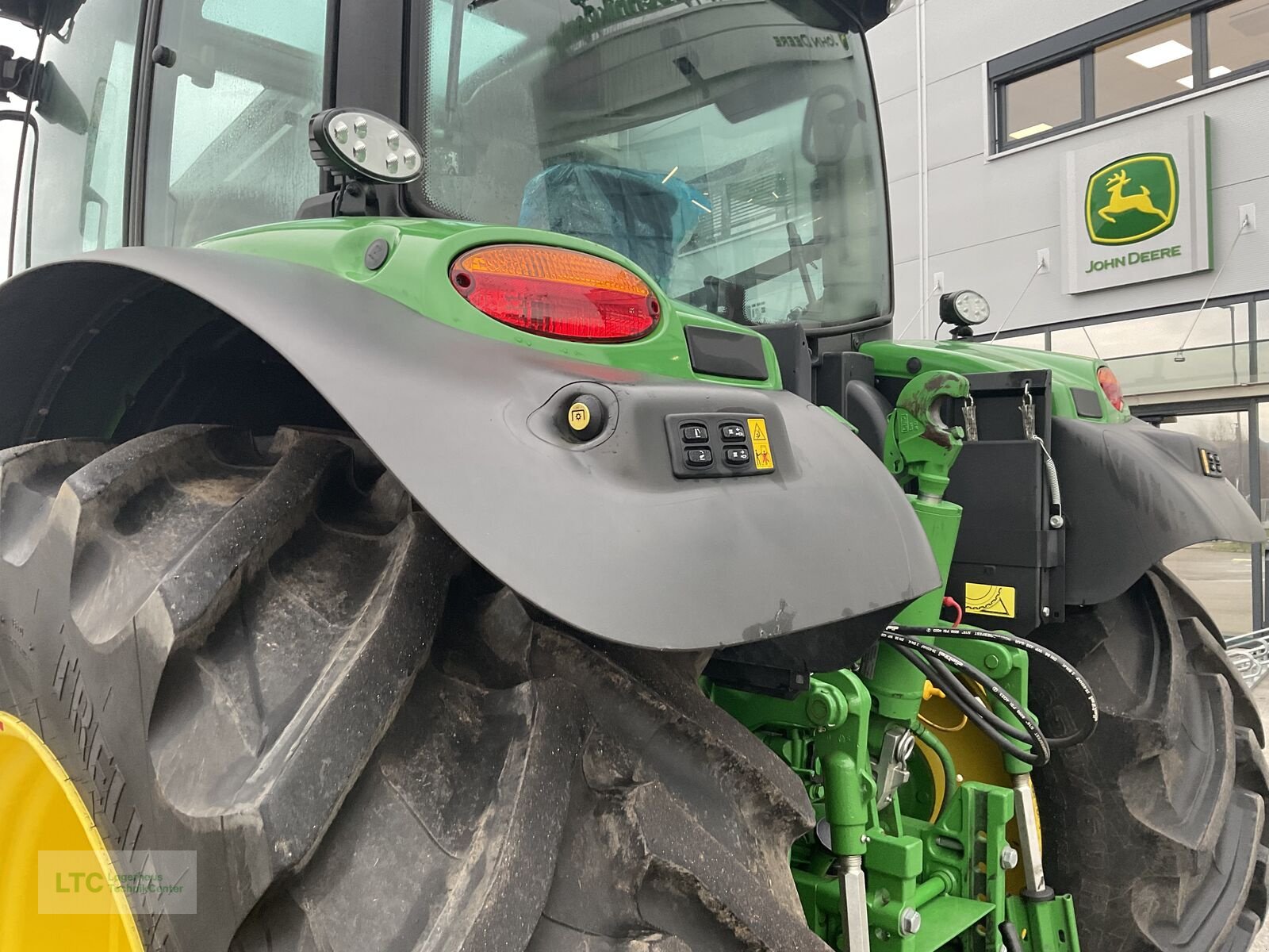 Traktor des Typs John Deere 6R 150, Vorführmaschine in Redlham (Bild 27)