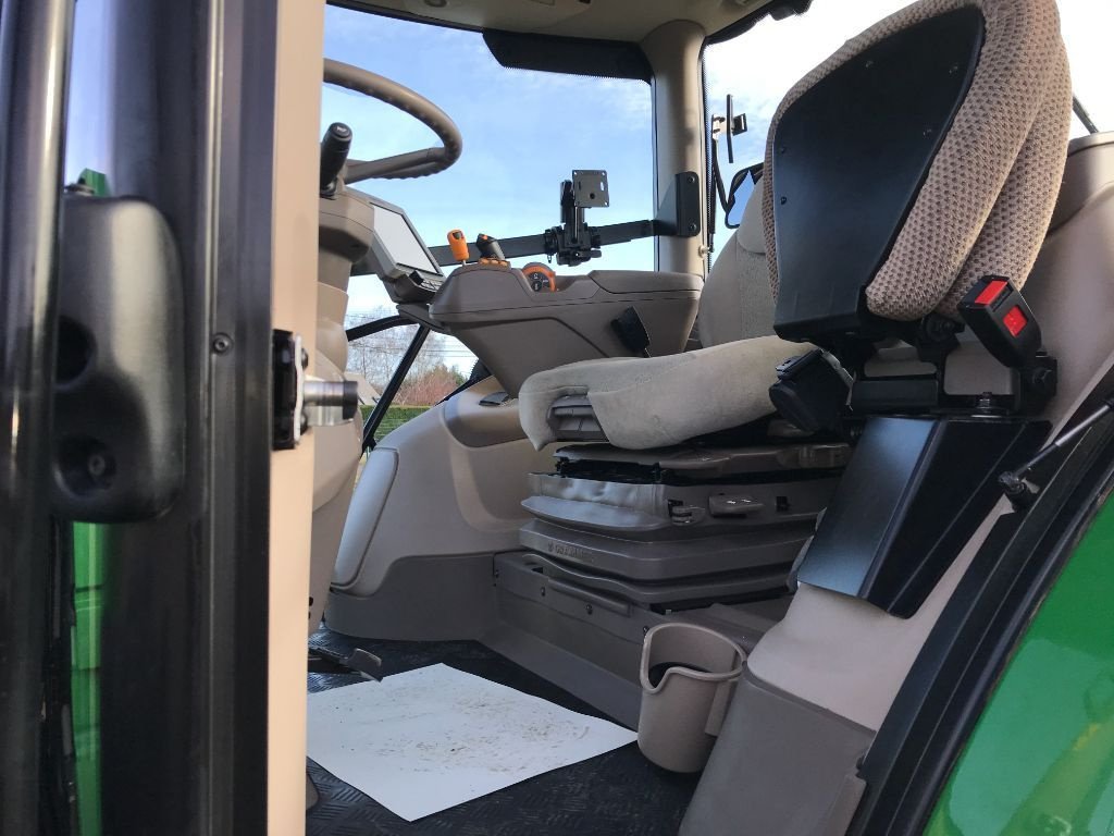 Traktor типа John Deere 6R 155 DIRECT DRIVE, Gebrauchtmaschine в UZERCHE (Фотография 8)