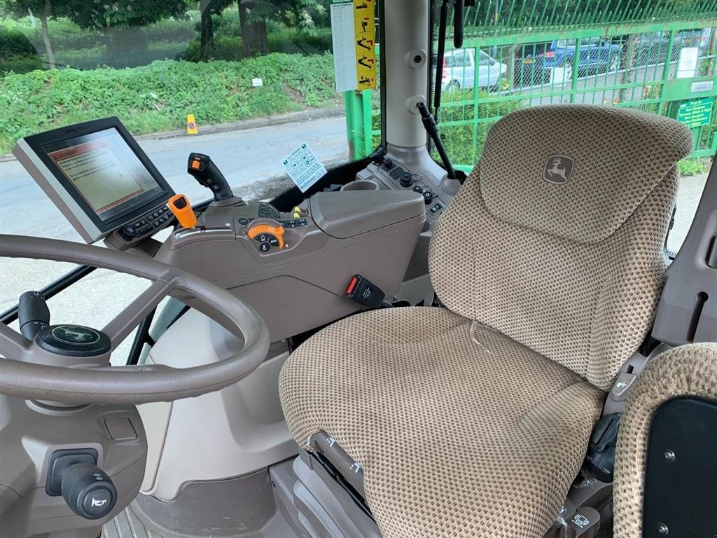 Traktor типа John Deere 6R 155 Front PTO Luft og hydraulik bremser. Front PTO. GPS ready., Gebrauchtmaschine в Kolding (Фотография 8)