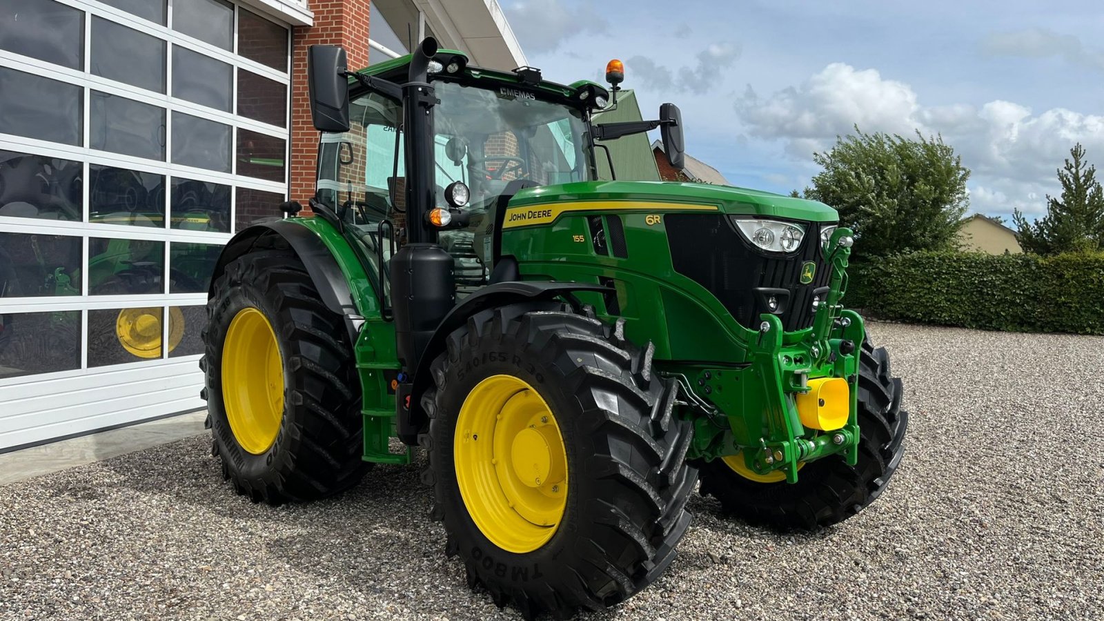 Traktor des Typs John Deere 6R 155 Front PTO Premium, Gebrauchtmaschine in Nørager (Bild 2)