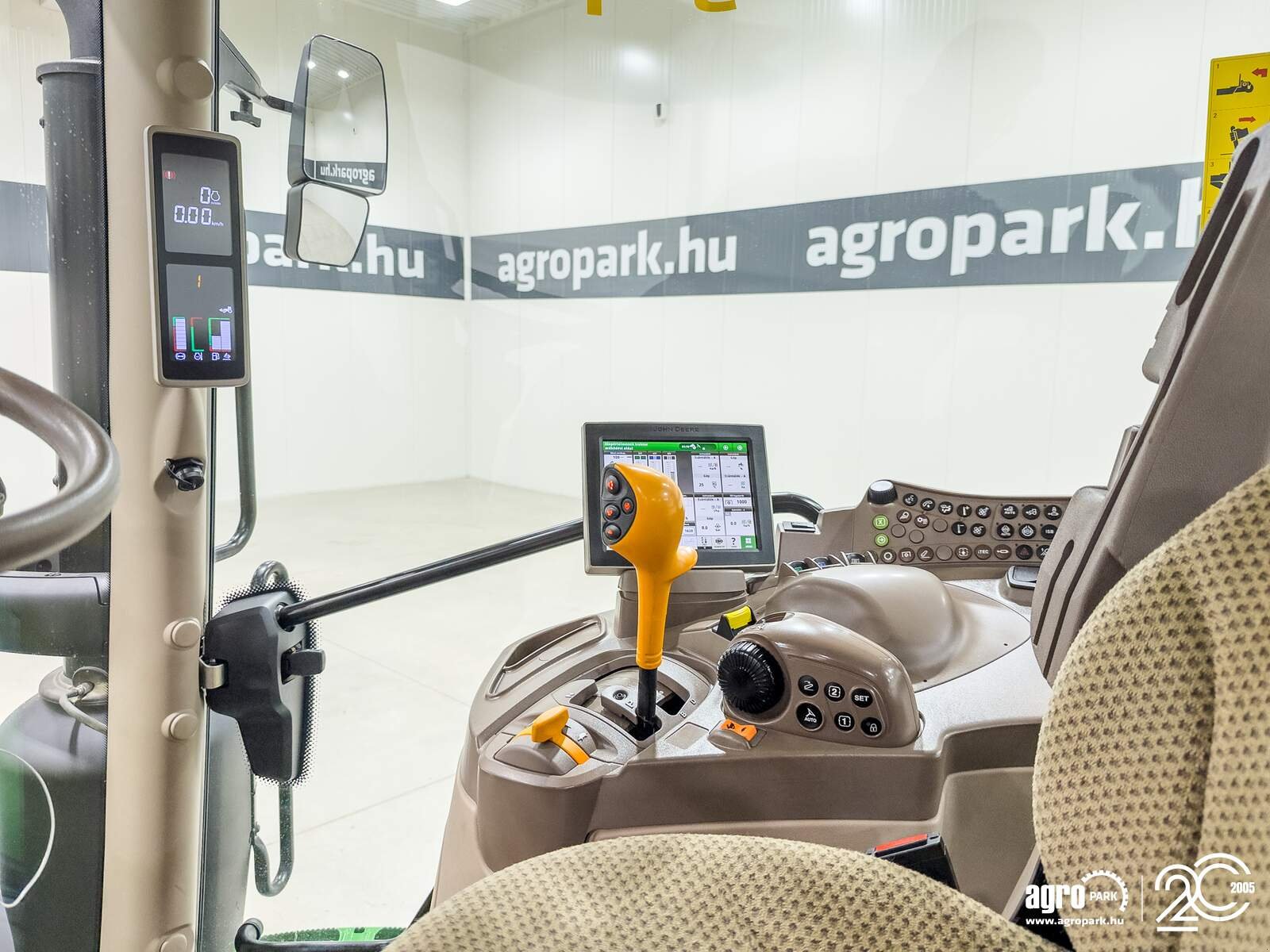 Traktor of the type John Deere 6R 155, Gebrauchtmaschine in Csengele (Picture 12)