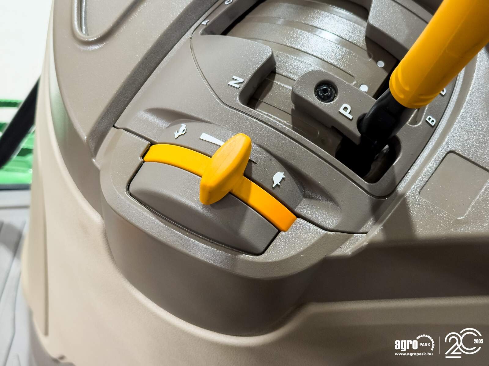 Traktor of the type John Deere 6R 155, Gebrauchtmaschine in Csengele (Picture 15)